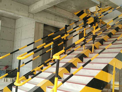 工(gōng)地樓梯扶手